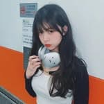 陳依依's profile picture