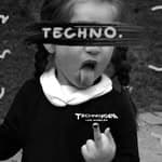 TechnoFamLA's profile picture