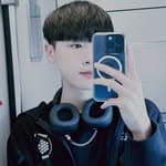 鬱's profile picture