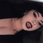 𝕾𝖔𝖕𝖍 🦇's profile picture